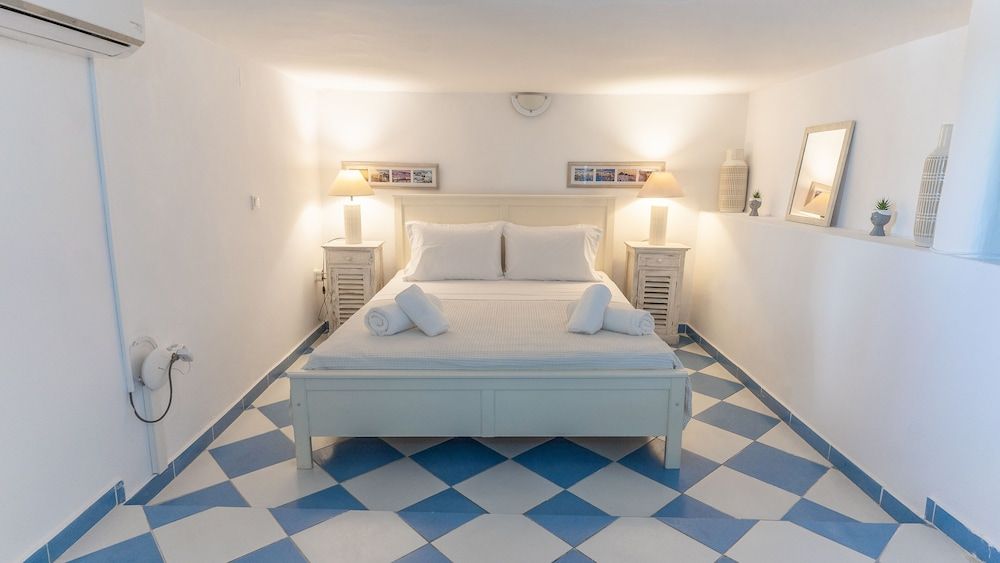 undefined Irene's Residence 2