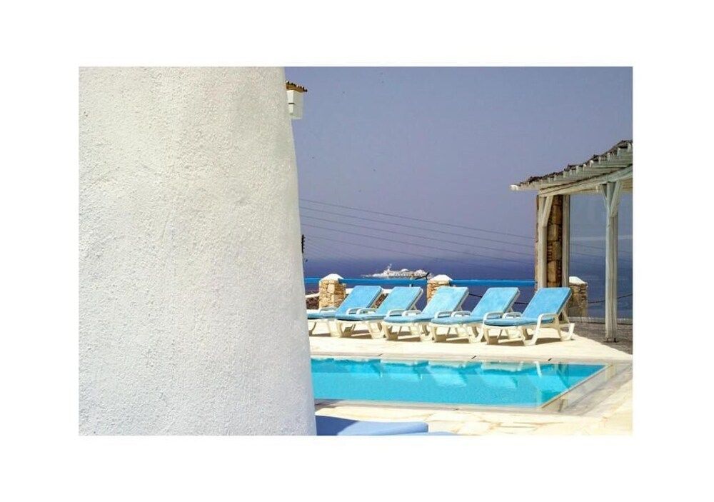 Villa Adonis Deluxe Studio (1) 6