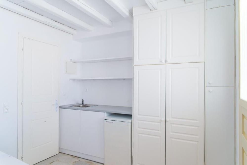 Villa Adonis Deluxe Studio (1) 5