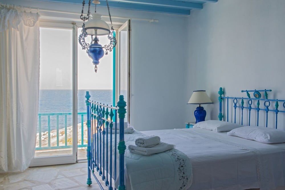 Cavo Nano Suite, 2 Bedrooms, Pool Access, Sea View 6