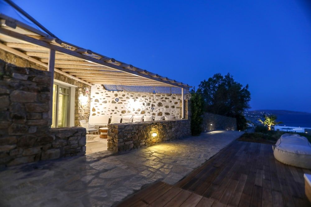 undefined Annie House 2