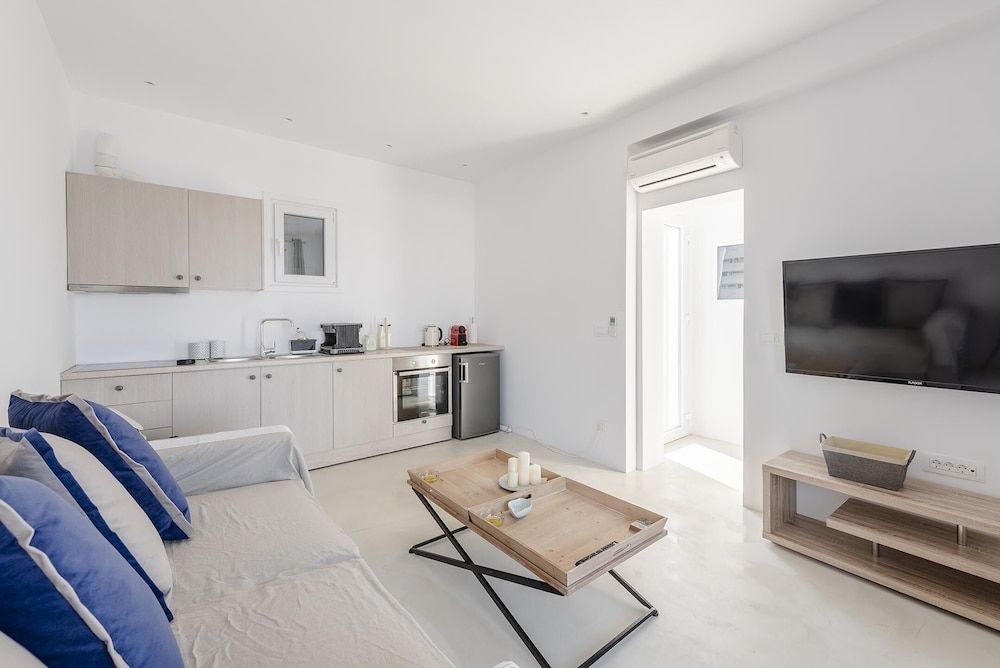 Amaris Mykonian Residence Luxury Apartment, 1 Bedroom, Private Pool 13