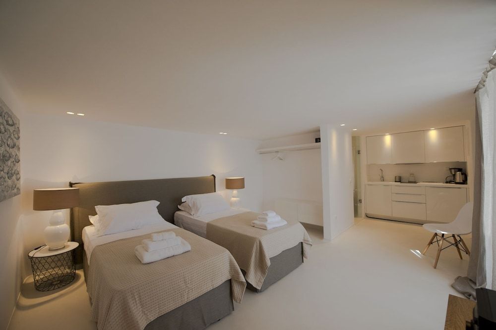 undefined Villa Zircon 8