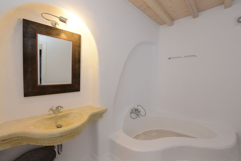 Villa Crystal Deluxe Villa, 5 Bedrooms, Private Pool 6