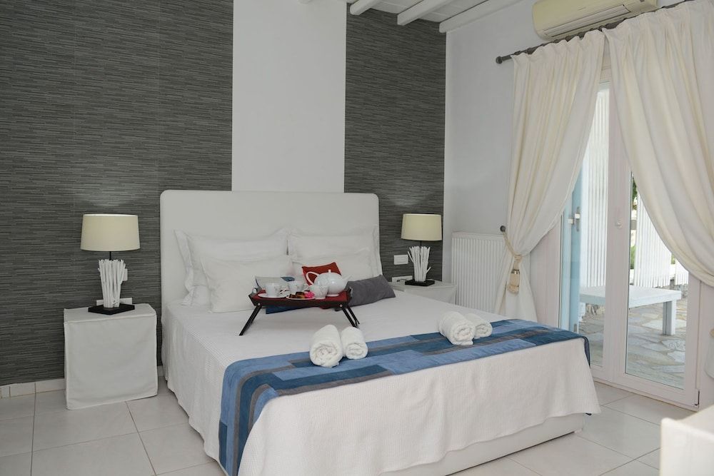 undefined Tatiana Villa & Apartments 3
