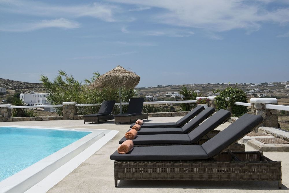 undefined Tatiana Villa & Apartments 10