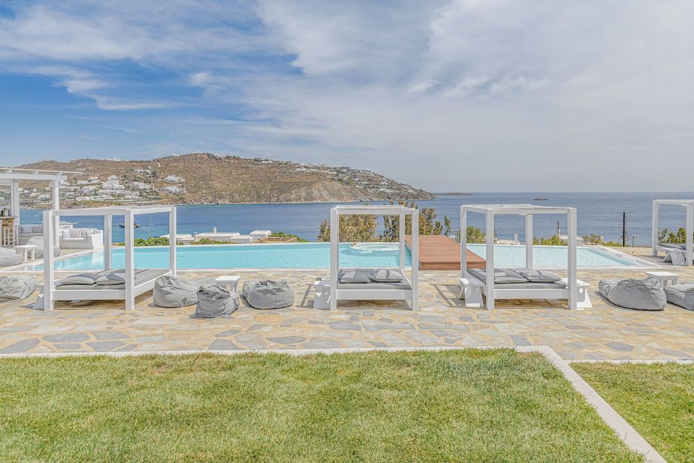 undefined Sea View Residence 8