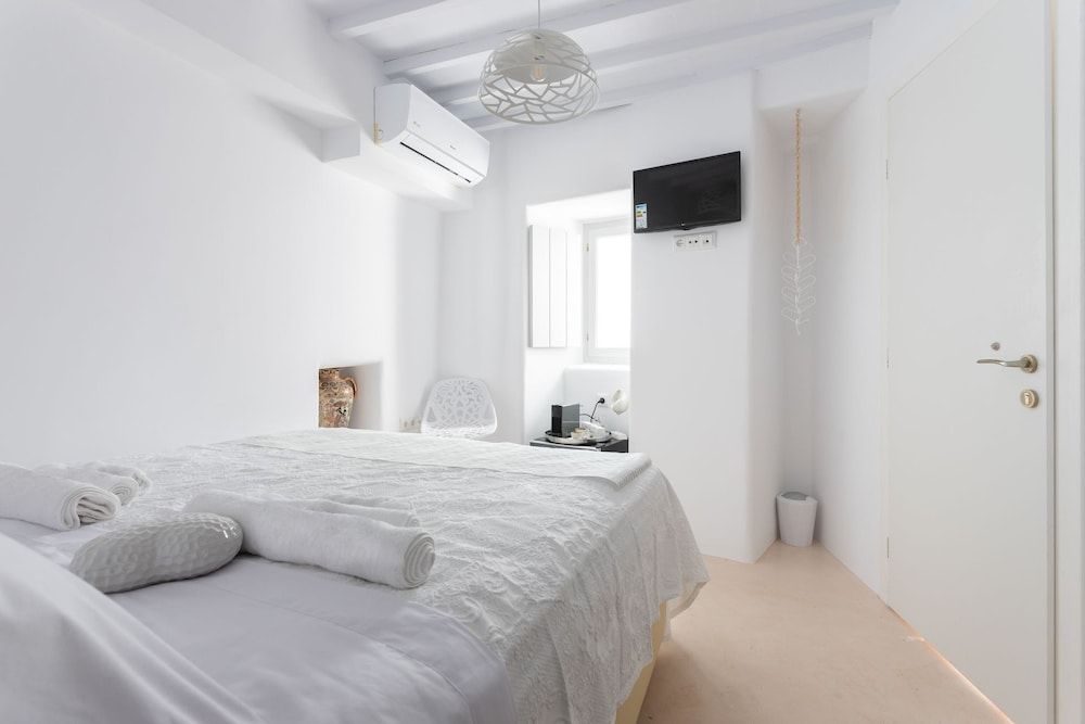 undefined aniko suites Chora 2