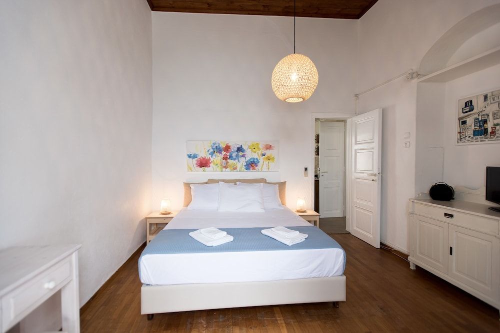 Mykonos Old Harbor Suite Exclusive Townhome, Multiple Beds, Harbor View 12