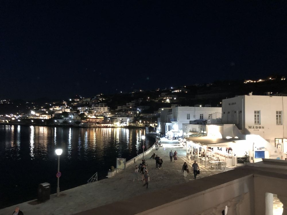 Mykonos Old Harbor Suite Exclusive Townhome, Multiple Beds, Harbor View 25