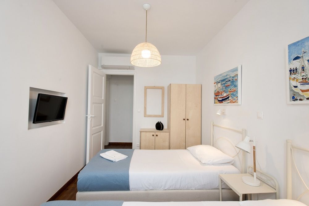 undefined Mykonos Old Harbor Suite 8