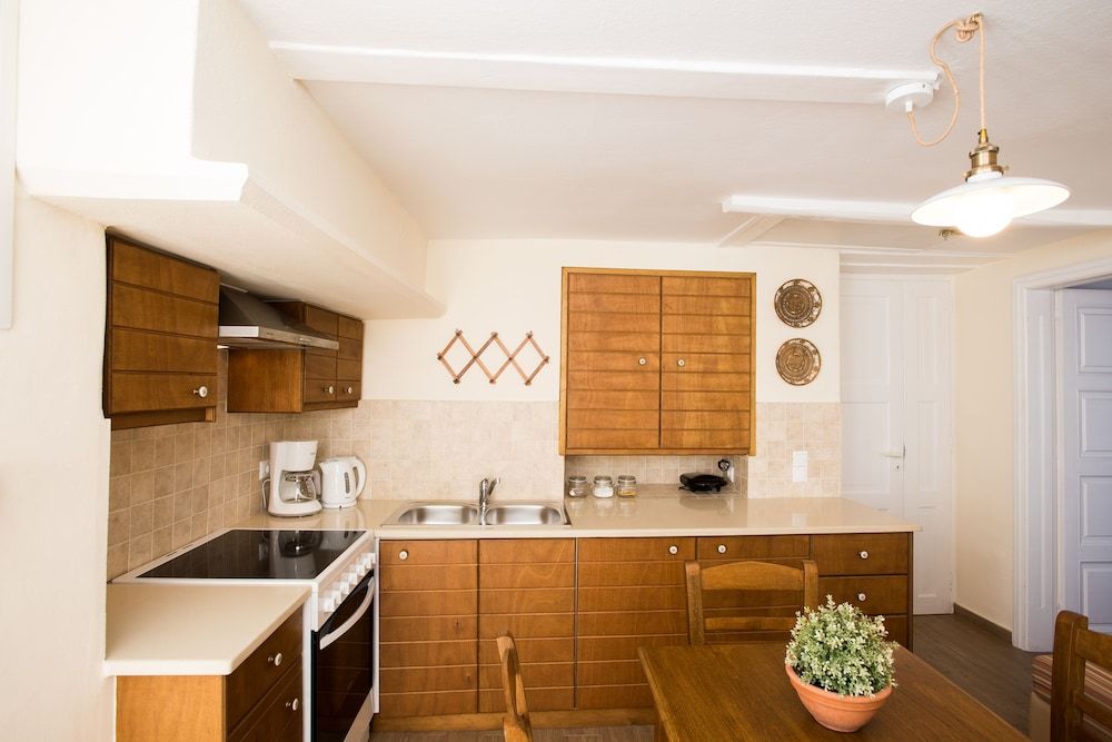 Mykonos Old Harbor Suite Exclusive Townhome, Multiple Beds, Harbor View 15