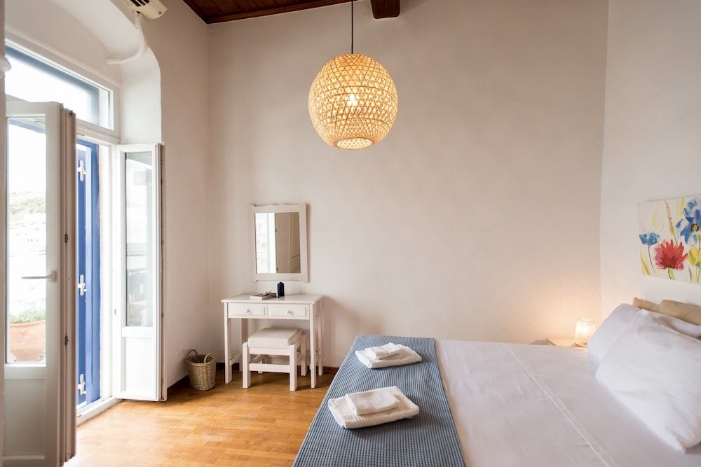 Mykonos Old Harbor Suite Exclusive Townhome, Multiple Beds, Harbor View 13