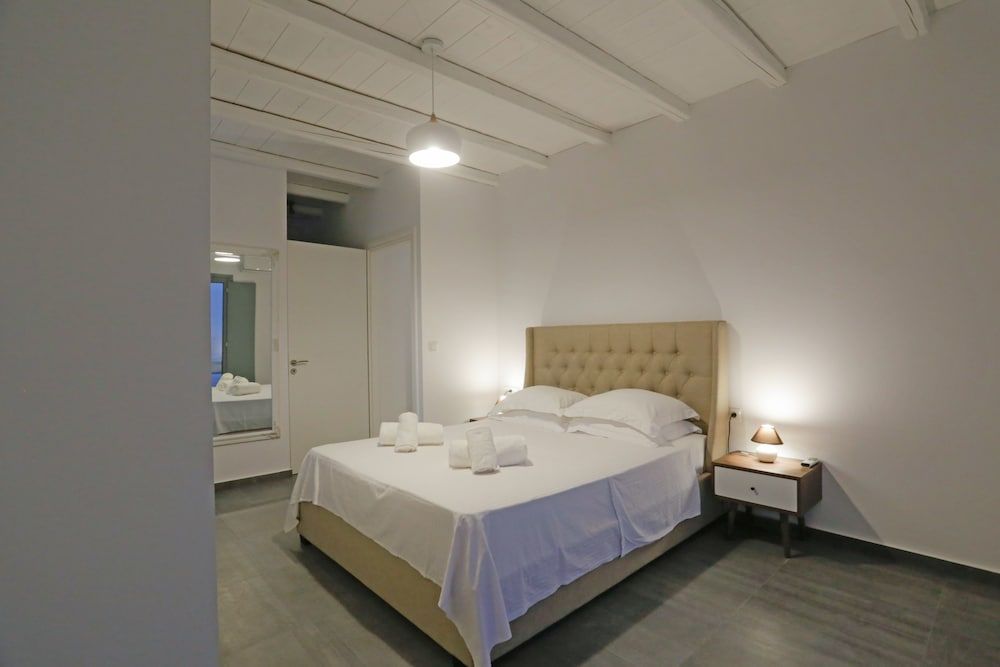 Nikoi Villas Deluxe Villa, 3 Bedrooms, Private Pool (2) 2