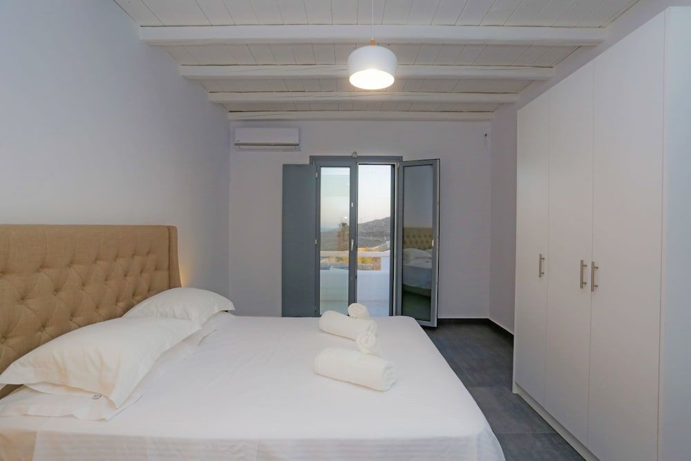 Nikoi Villas Deluxe Villa, 3 Bedrooms, Private Pool (2) 12