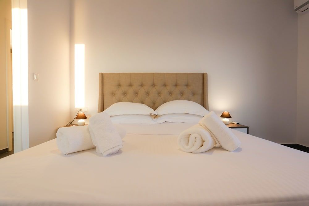 Nikoi Villas Deluxe Villa, 3 Bedrooms, Private Pool (2) 14