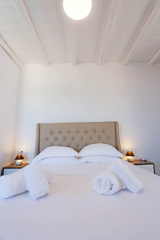 Nikoi Villas Design Villa, 3 Bedrooms, Private Pool (3) 15