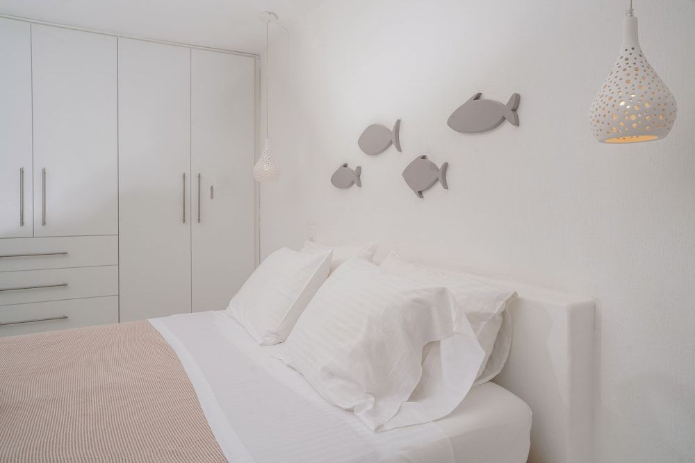 VLIA MAR Myconian Residences Deluxe Studio Suite, 1 Queen Bed, Sea View 2