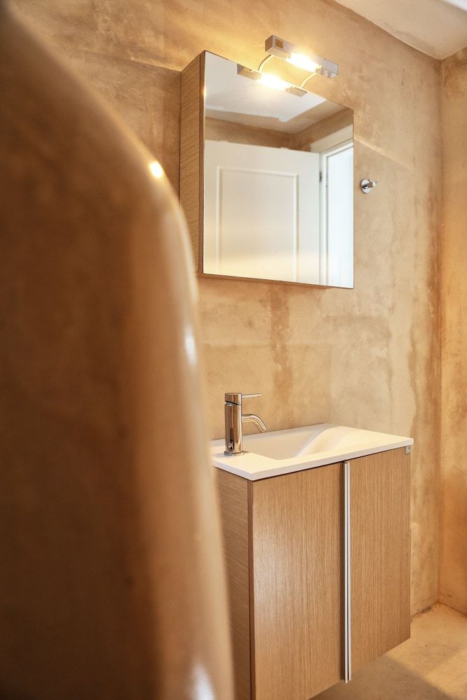 VLIA MAR Myconian Residences Deluxe Studio Suite, 1 Queen Bed, Sea View 9