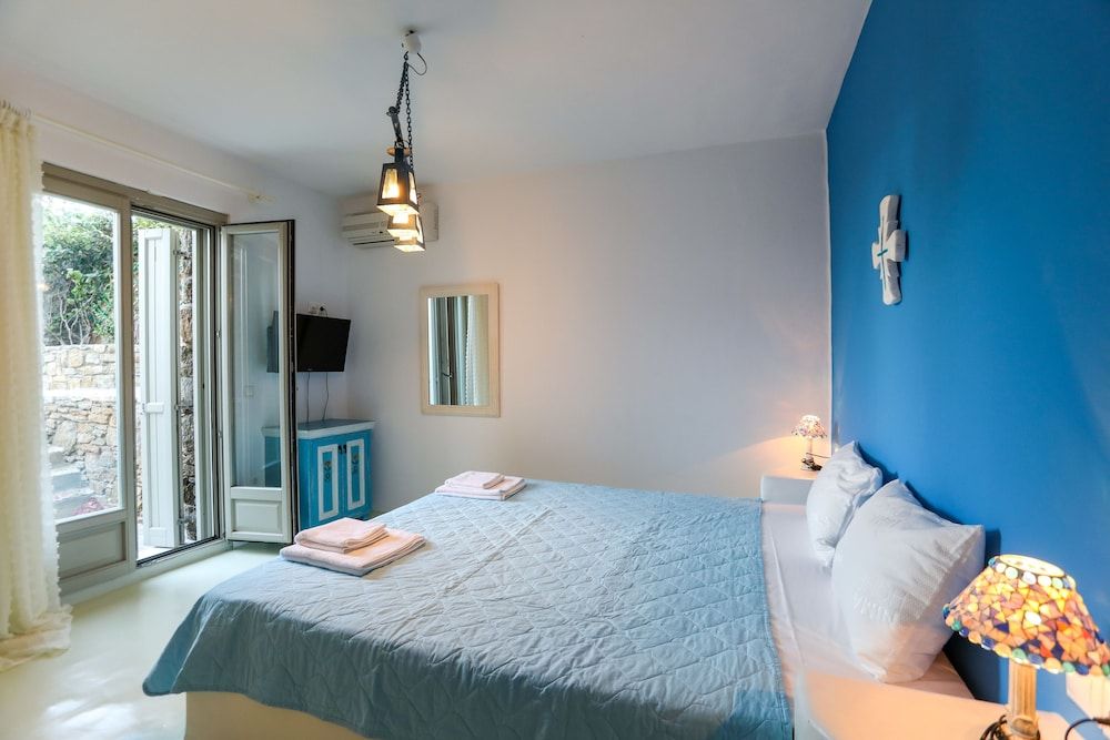 undefined Avra House 8