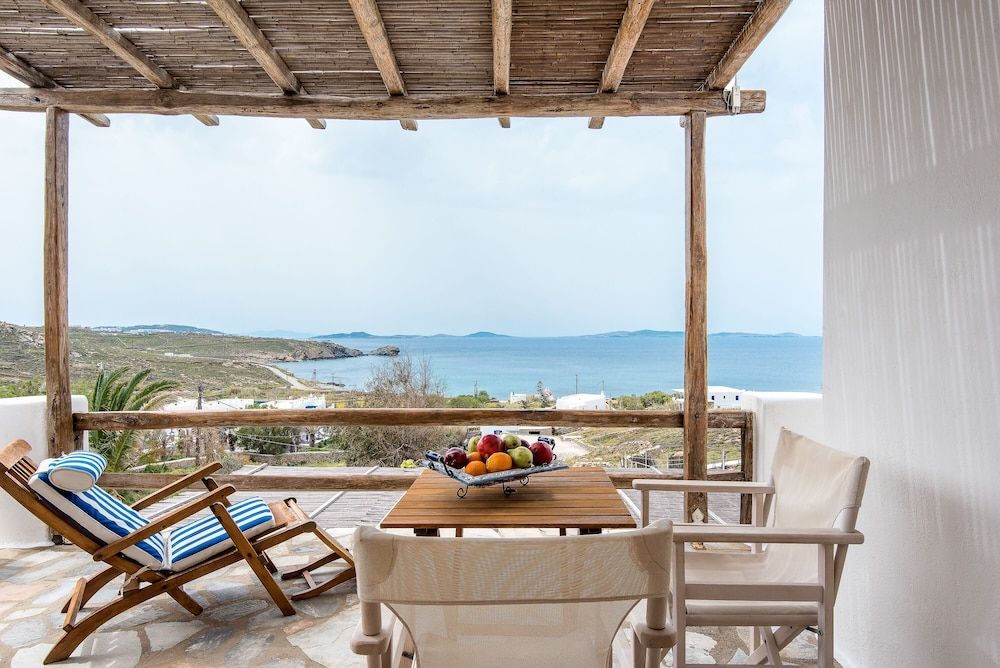 Anerousses Mykonian Traditional Houses Deluxe Room with Sea View 4