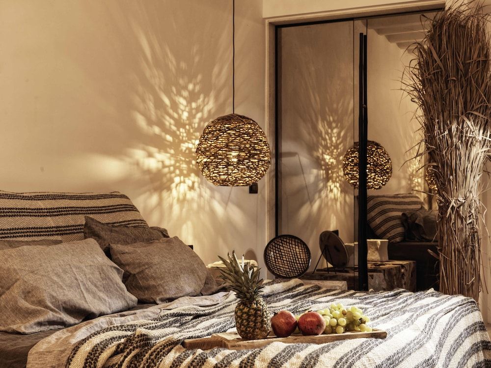 Myconian Panoptis Escape - Small Luxury Hotels of the World Honeymoon Suite, Non Smoking, Hot Tub 2