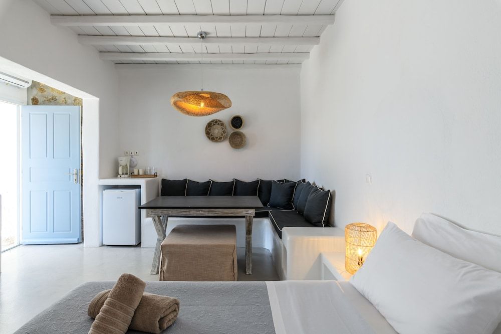 Mykonos Supreme Comfort Suites & Villas Traditional Apartment, 1 Double Bed with Sofa bed (Poseidon III) 9