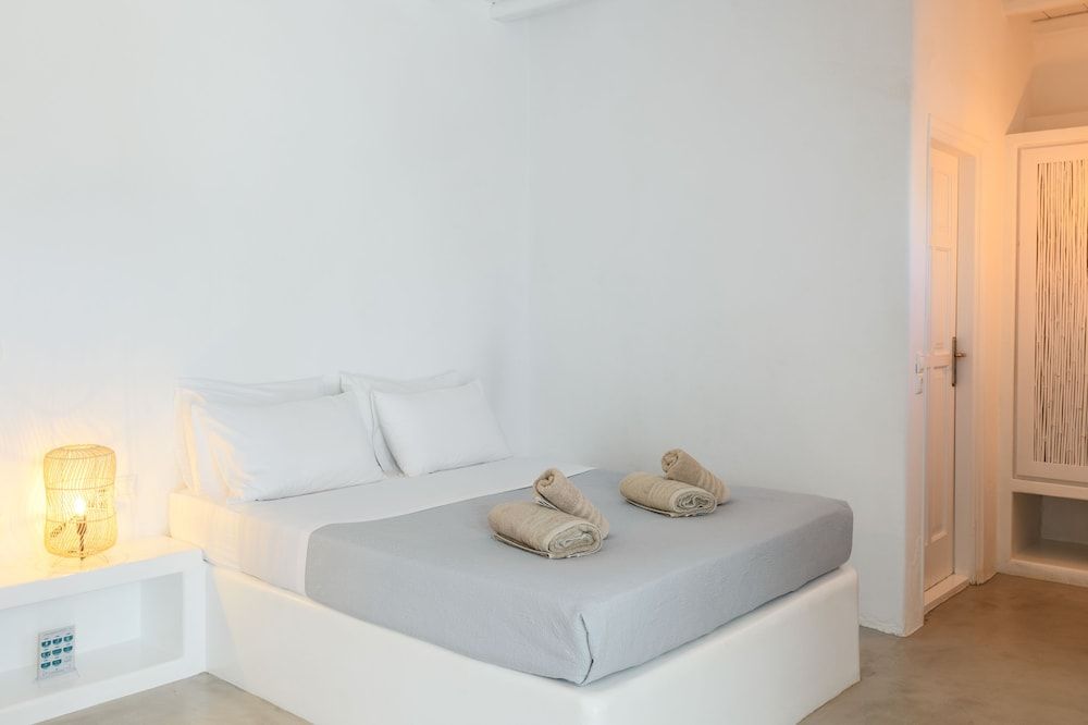 Mykonos Supreme Comfort Suites & Villas Traditional Apartment, 1 Double Bed with Sofa bed (Poseidon III)