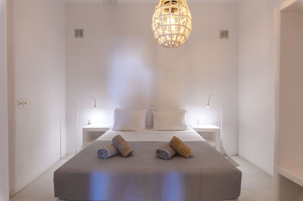 Mykonos Supreme Comfort Suites & Villas Traditional Apartment, Multiple Beds (Hermes)