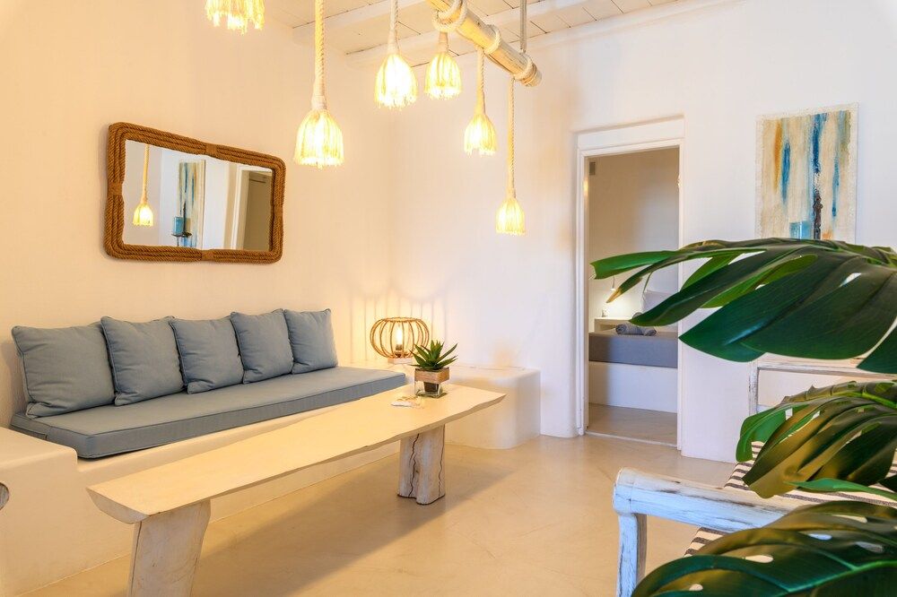 Mykonos Supreme Comfort Suites & Villas Traditional Apartment, Multiple Beds (Hermes) 12