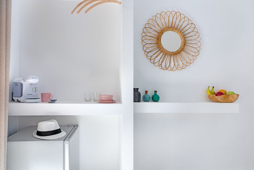 Central suites Standard Room, Sea View 7