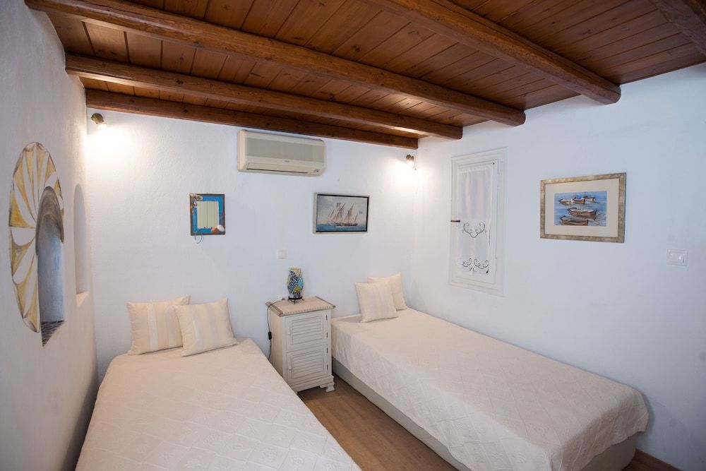 Anemoessa House House, 2 Bedrooms, Private Pool 8
