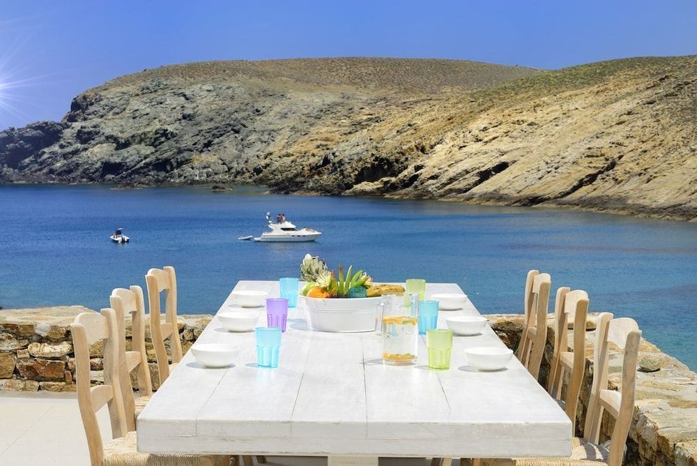 undefined Luxurious 7 Bedroom Villa in Fokos Beach 4