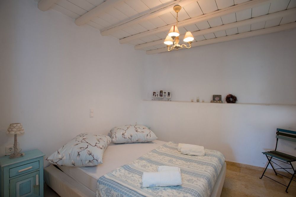 undefined Beautiful Villa at Panormos 7