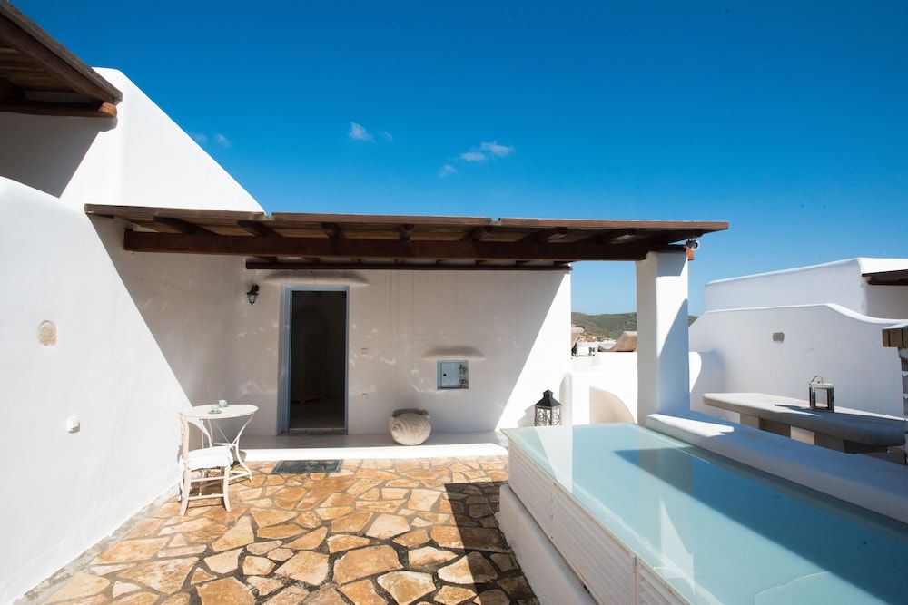 undefined Beautiful Villa at Panormos 5