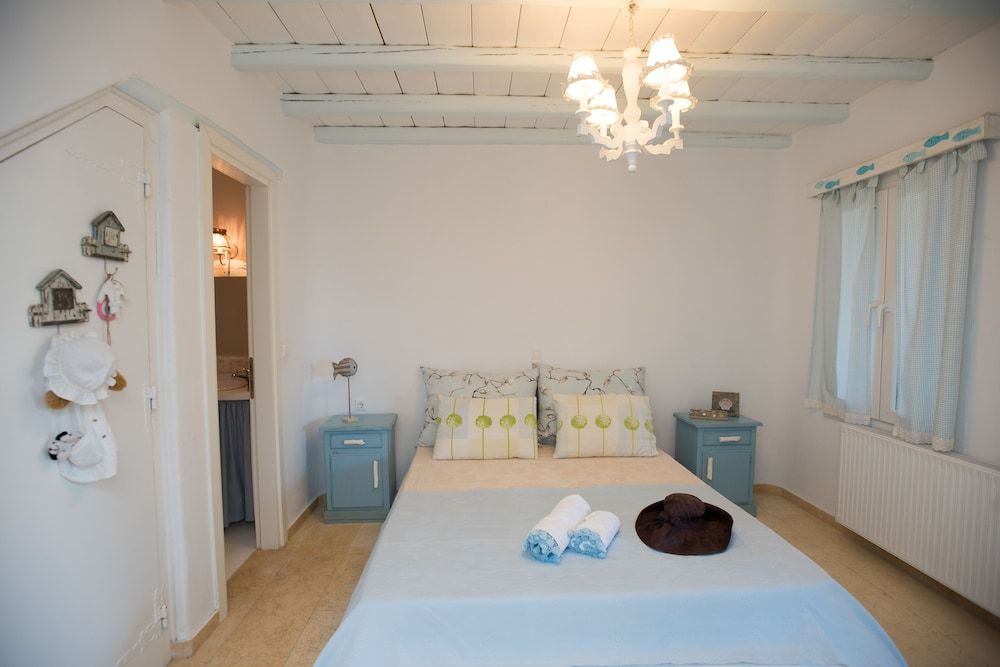 undefined Beautiful Villa at Panormos 9