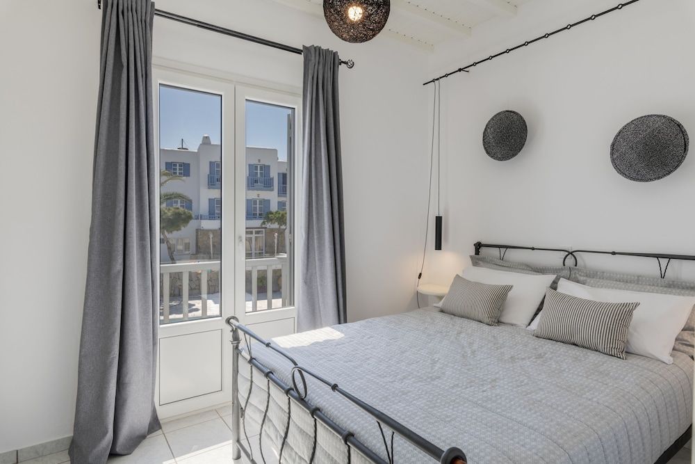 Secret Garden Apartments Superior Apartment, Sea View 2