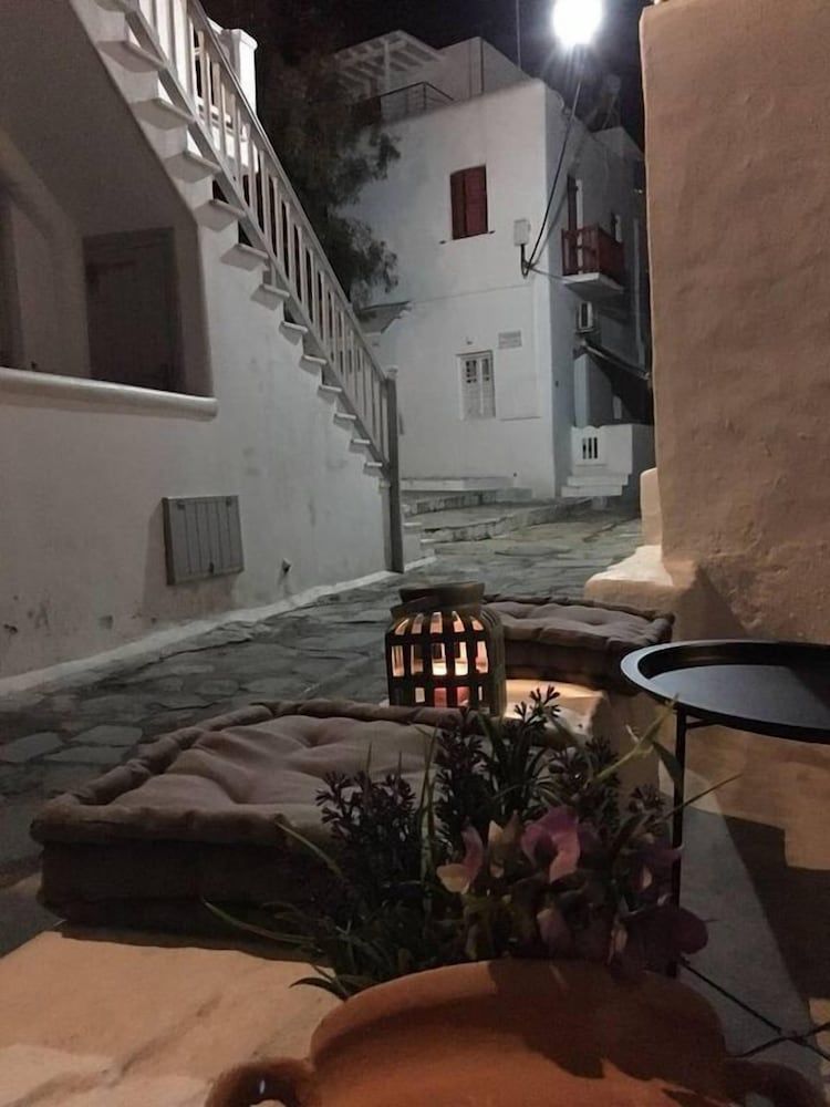 Cute Mykonos Downtown Studio Apartment 7