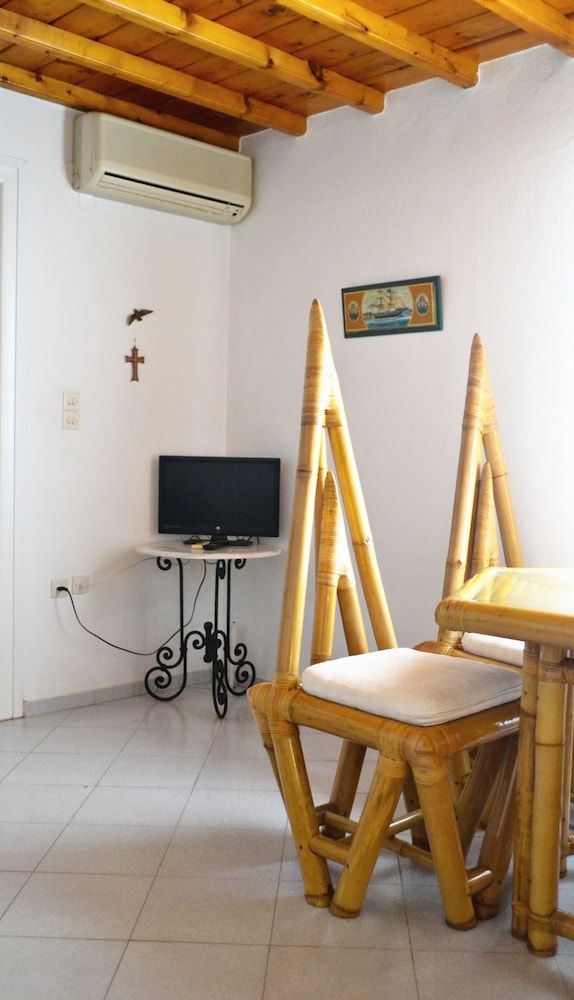 Complex of Cycladic traditional houses House, 4 Bedrooms 16