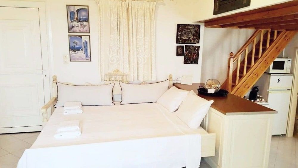 Complex of Cycladic traditional houses House, 4 Bedrooms 13