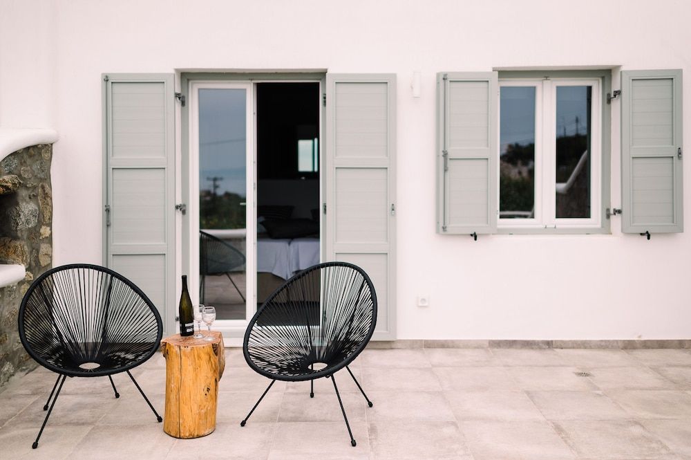 Abelos Mykonos Deluxe Suite, Sea View (with Outdoor Jetted Tub) 8