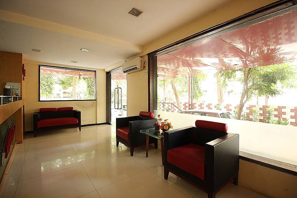 undefined Hotel Orritel West 4