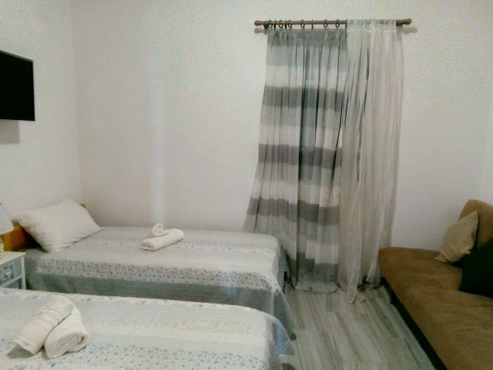 undefined Cycladic Studio - 4People DT Ornos 3