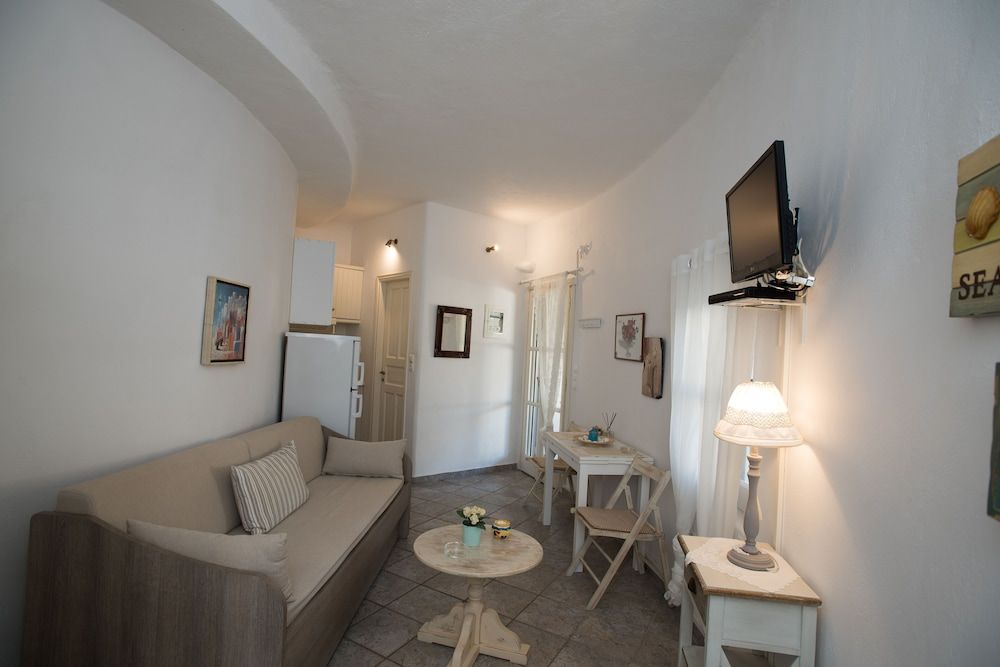 undefined Villa Anemoessa Royal Violet with pool 5