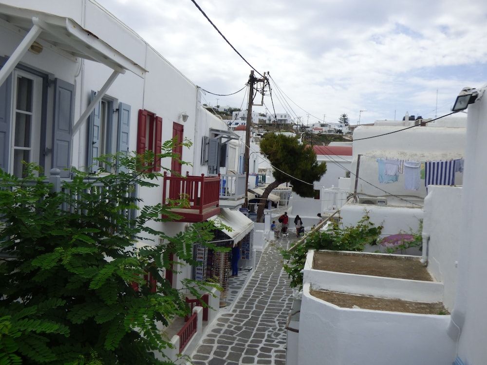 undefined Famprikas house in Mykonos 4
