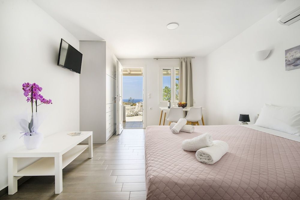Oniropetra Apartaments Studio 8