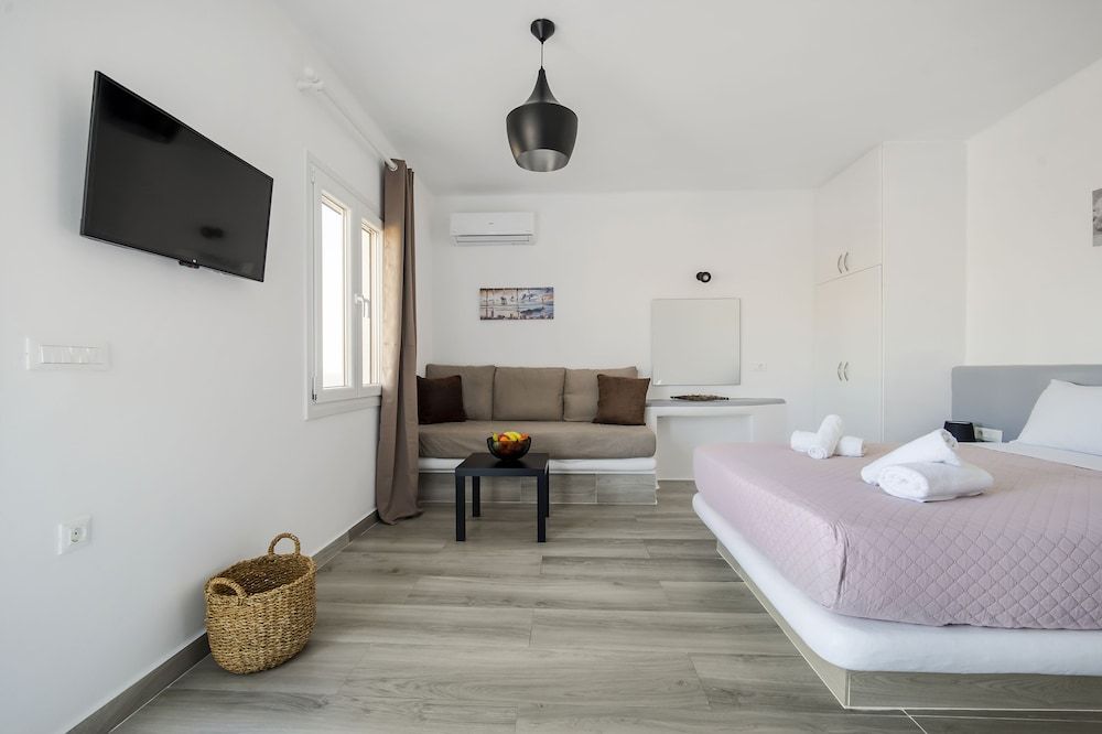 undefined Oniropetra Apartaments