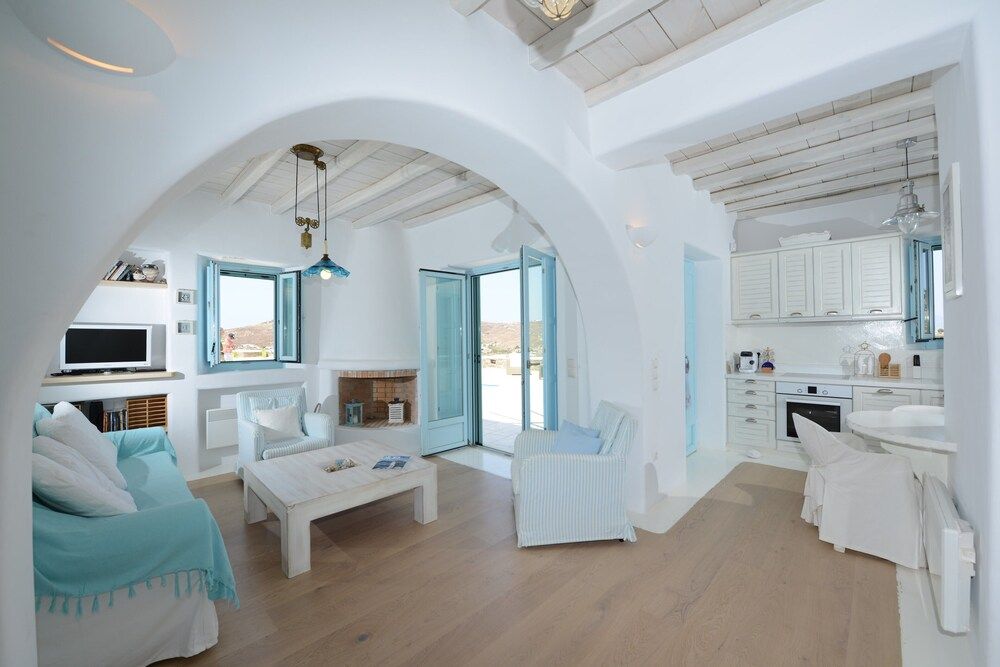 Nephiria's Villa Danelina next to Ornos&Psarou beach Villa, 4 Bedrooms 12