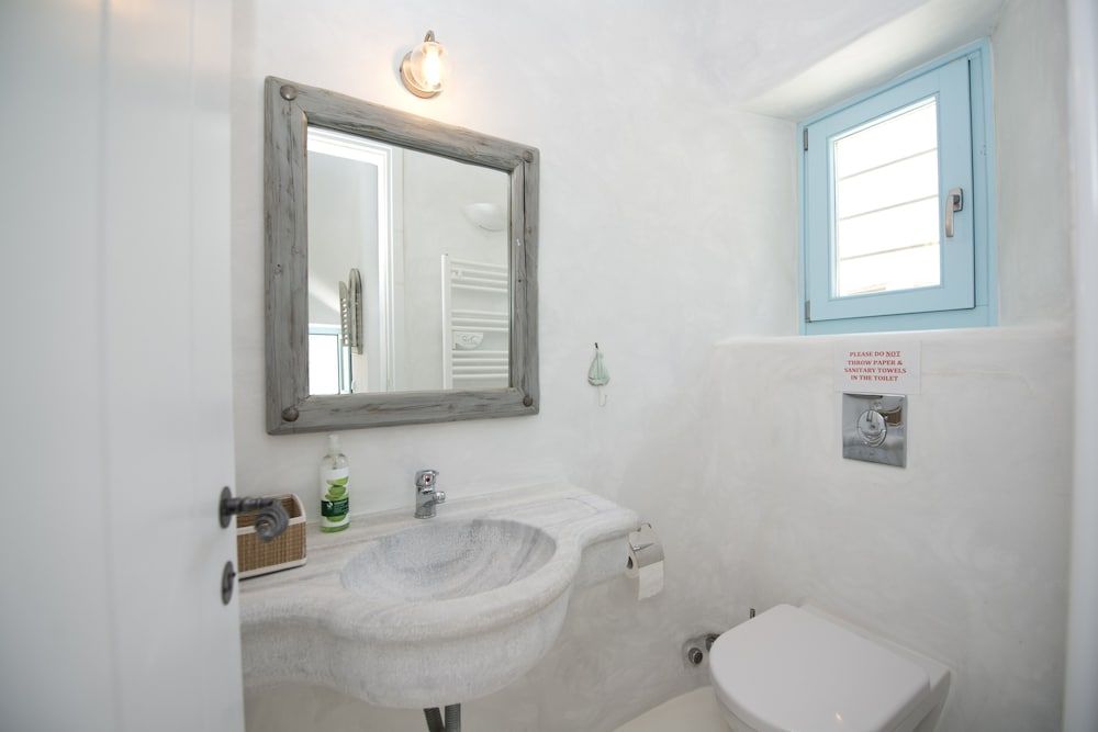 Nephiria's Villa Danelina next to Ornos&Psarou beach Villa, 4 Bedrooms 20