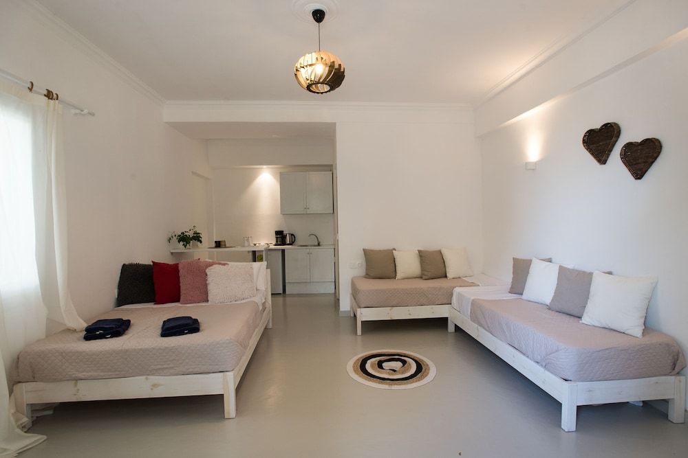 Dimelal Mikonos Downtown Apartments